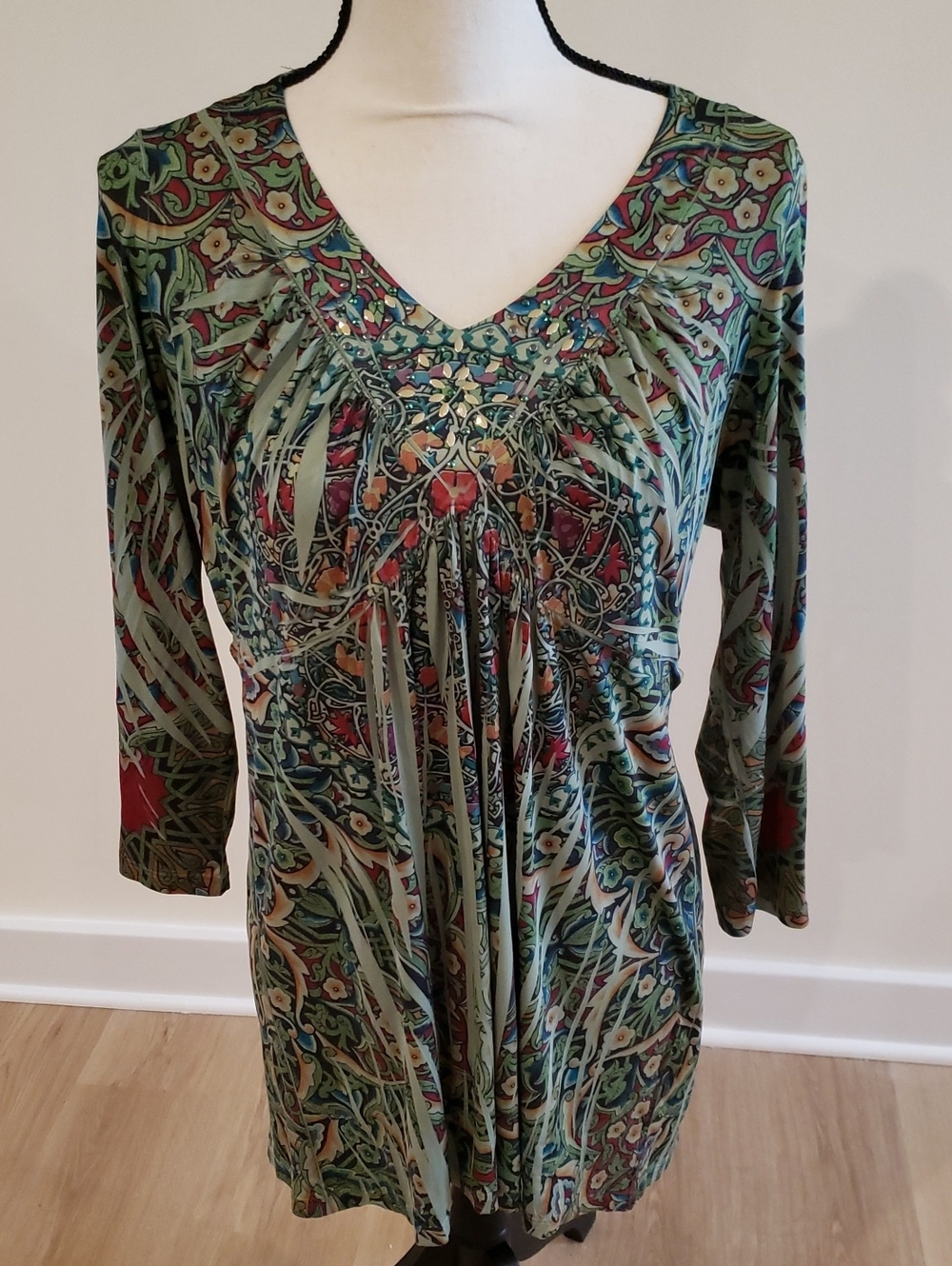 Bohemian Embellished Patterned V-Neck Long Sleeve Tunic Top - Green Floral
